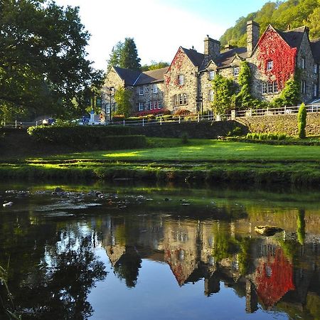 Royal Oak Hotel Betws-y-Coed Exterior photo